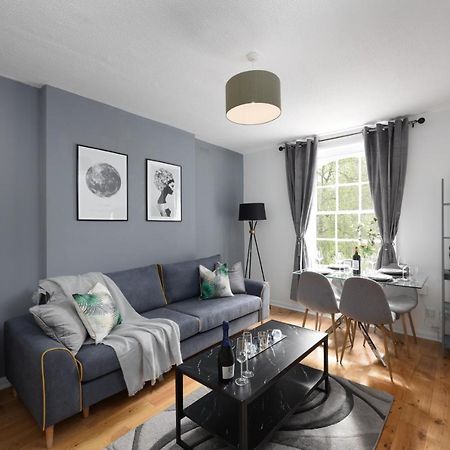 Modern One Bedroom Apartment Next To Old Street Londra Esterno foto