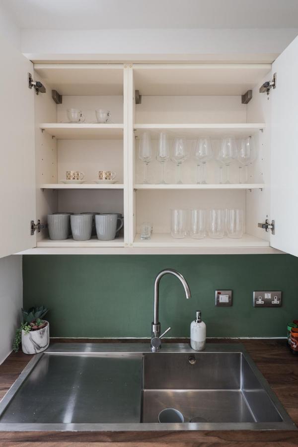 Modern One Bedroom Apartment Next To Old Street Londra Esterno foto